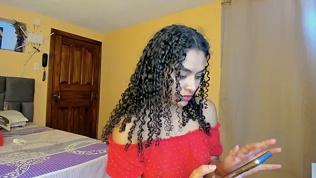 Snapshot of Keniia_rizz chatting on 07/17/26, 06:13 Keniia rizz online show from 07/17/26, 06:13