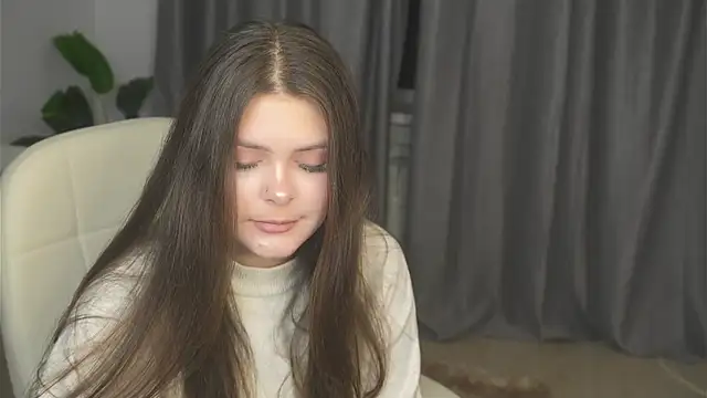 Snapshot of AdelinaIbraham chatting on 10/28/25, 03:36 AdelinaIbraham online show from 10/28/25, 03:36