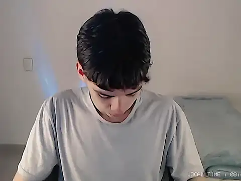 Snapshot of Sett_01 chatting on 11/17/25, 01:44 Sett 01 online show from 11/17/25, 01:44