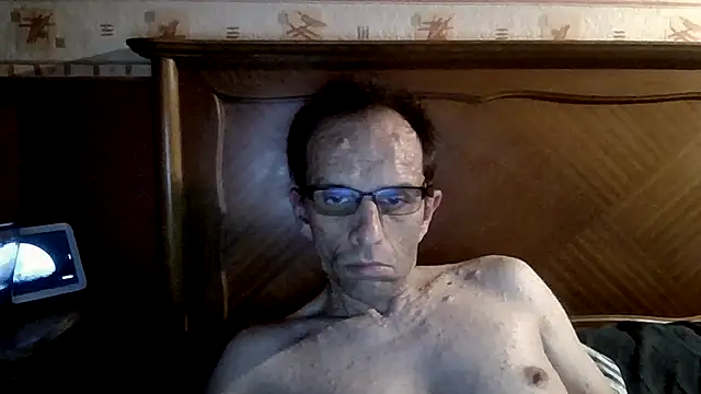 Snapshot of mecchauddu60 chatting on 11/14/25, 09:46 mecchauddu60 online show from 11/14/25, 09:46