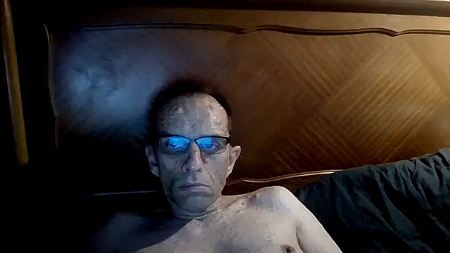 Snapshot of mecchauddu60 chatting on 12/16/25, 08:25 mecchauddu60 online show from 12/16/25, 08:25