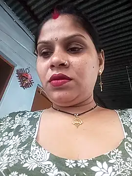 Snapshot of HayatKapoor chatting on 11/12/25, 08:48 HayatKapoor online show from 11/12/25, 08:48