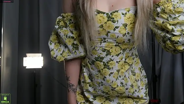 Hochu Labubu online show from 10/30/25, 12:39