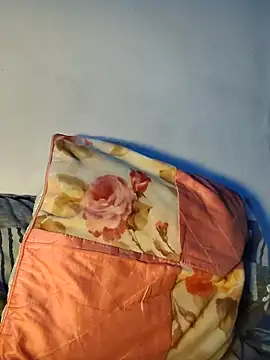 Hot-Rubyy online show from 12/21/25, 07:48