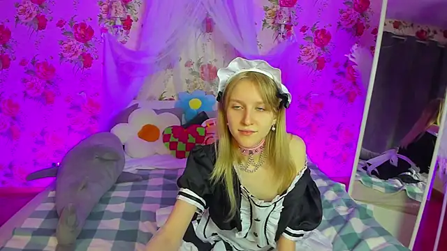 KissChristie   online show from 11/07/25, 07:25