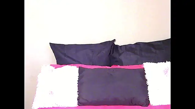 Snapshot of SEXYGODDESS7 chatting on 12/22/25, 12:46 SEXYGODDESS7 online show from 12/22/25, 12:46