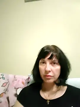 Snapshot of Viknika chatting on 10/26/25, 03:29 Viknika online show from 10/26/25, 03:29