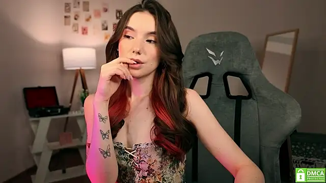 Snapshot of yourfrenchteacher chatting on 12/03/25, 05:15 yourfrenchteacher online show from 12/03/25, 05:15