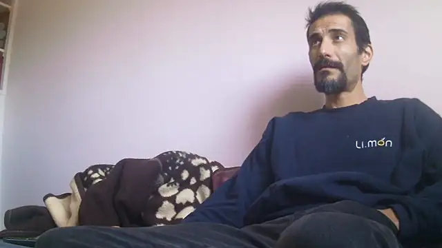 Snapshot of Ash59055 chatting on 12/01/25, 12:21 Ash59055 online show from 12/01/25, 12:21