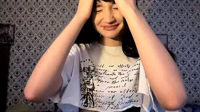 Snapshot of SofiaDreams09 chatting on 11/21/25, 02:16 SofiaDreams09 online show from 11/21/25, 02:16