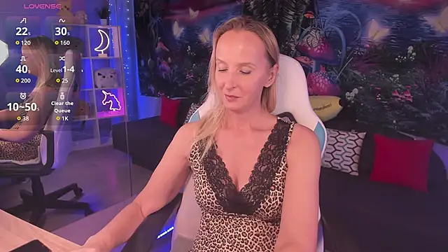 ScarlettPalmer online show from 11/08/25, 10:15