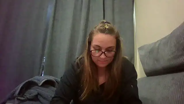 Snapshot of lilMissMarli chatting on 02/20/26, 12:16 lilMissMarli online show from 02/20/26, 12:16