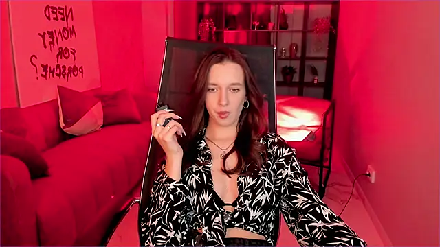 Snapshot of EmilyWade chatting on 11/28/25, 05:59 EmilyWade online show from 11/28/25, 05:59