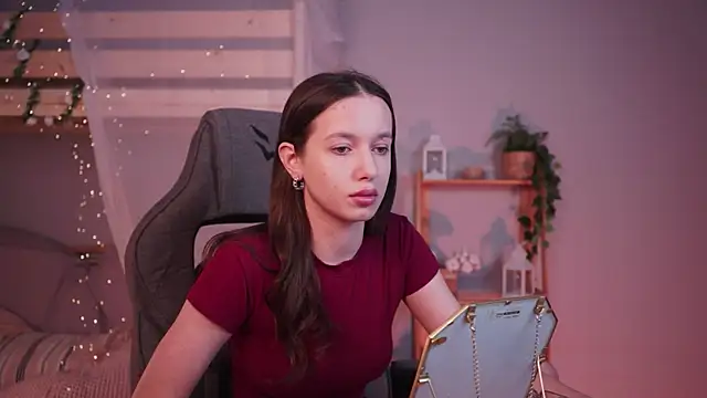 Snapshot of EmilyWade chatting on 01/14/26, 08:53 EmilyWade online show from 01/14/26, 08:53