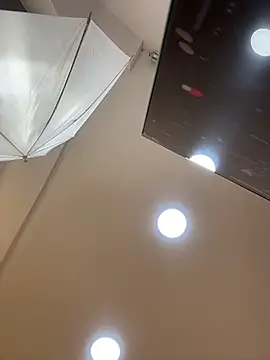 Snapshot of Hannahpradaa_ chatting on 12/20/25, 11:28 Hannahpradaa online show from 12/20/25, 11:28