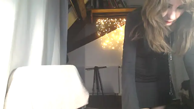 MissDyannis online show from 03/28/26, 07:46