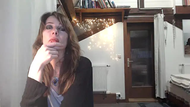 MissDyannis online show from 04/07/26, 10:09