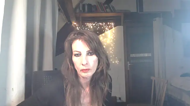 MissDyannis online show from 04/08/26, 09:15