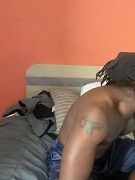 Snapshot of TheRealKnottiHead chatting on 11/24/25, 05:23 TheRealKnottiHead online show from 11/24/25, 05:23