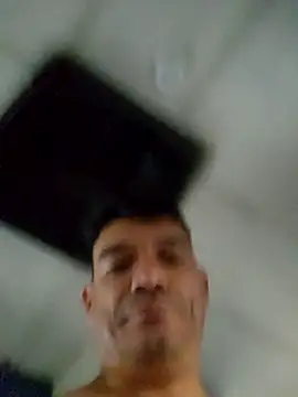 Snapshot of InternalSense88 chatting on 10/26/25, 11:20 InternalSense88 online show from 10/26/25, 11:20