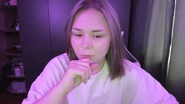 sophia lix online show from 12/21/25, 05:58