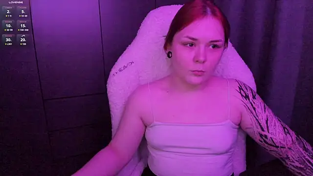 Snapshot of sophia_lix chatting on 07/30/26, 03:22 sophia lix online show from 07/30/26, 03:22