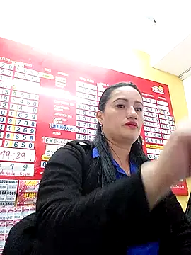 Snapshot of Danaluna chatting on 11/07/25, 09:04 Danaluna online show from 11/07/25, 09:04