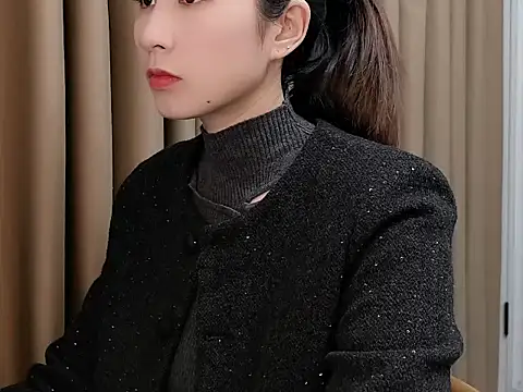 Snapshot of lvy-002 chatting on 11/09/25, 03:16 lvy-002 online show from 11/09/25, 03:16