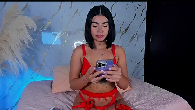 Snapshot of Julig01 chatting on 11/22/25, 01:59 Julig01 online show from 11/22/25, 01:59