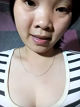 Snapshot of Lovebaby-love chatting on 12/14/25, 02:33 Lovebaby-love online show from 12/14/25, 02:33