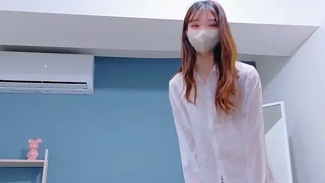 Snapshot of Sana-jpn chatting on 02/17/26, 04:09 Sana-jpn online show from 02/17/26, 04:09