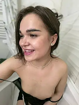 Snapshot of BabyShy- chatting on 04/21/26, 02:51 BabyShy- online show from 04/21/26, 02:51