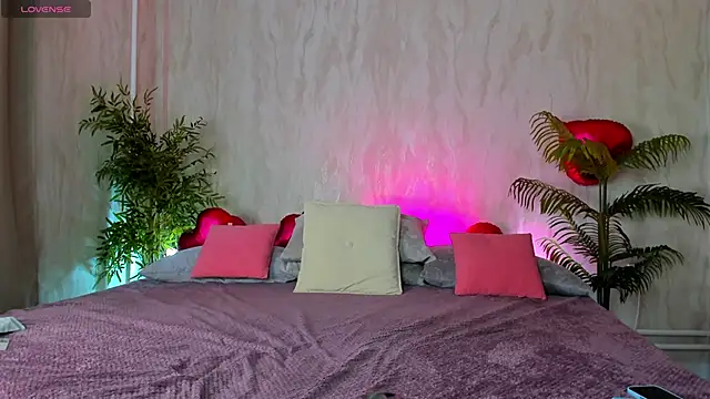 May Yam online show from 04/16/26, 12:44