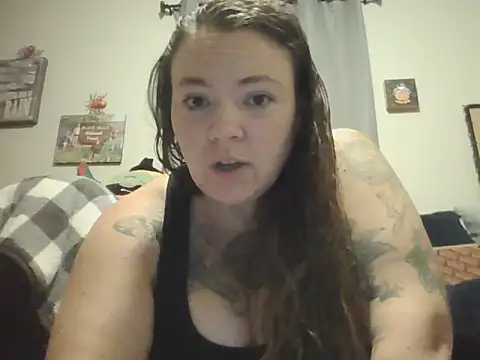 Snapshot of BartenderSteph chatting on 10/27/25, 08:51 BartenderSteph online show from 10/27/25, 08:51