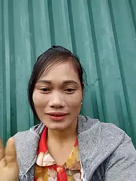 Snapshot of doggy-00 chatting on 11/01/25, 01:07 doggy-00 online show from 11/01/25, 01:07