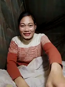 Snapshot of doggy-00 chatting on 11/14/25, 07:01 doggy-00 online show from 11/14/25, 07:01