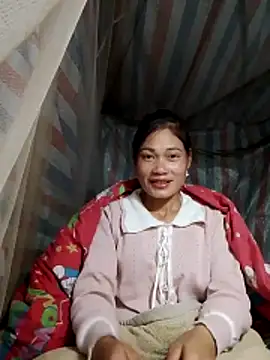 Snapshot of doggy-00 chatting on 12/17/25, 09:10 doggy-00 online show from 12/17/25, 09:10