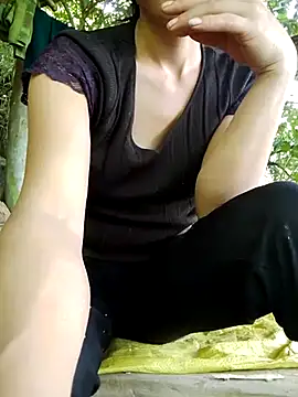Snapshot of doggy-00 chatting on 07/12/26, 05:20 doggy-00 online show from 07/12/26, 05:20