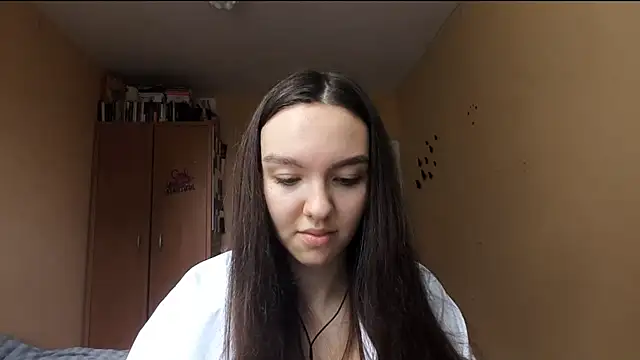 Snapshot of Kimixoo chatting on 11/10/25, 10:58 Kimixoo online show from 11/10/25, 10:58