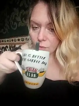 Snapshot of Lana-murr chatting on 10/30/25, 09:00 Lana-murr online show from 10/30/25, 09:00