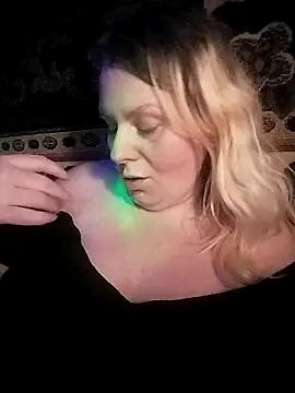 Snapshot of Lana-murr chatting on 11/16/25, 05:51 Lana-murr online show from 11/16/25, 05:51