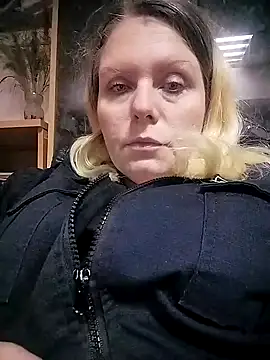 Snapshot of Lana-murr chatting on 12/03/25, 07:34 Lana-murr online show from 12/03/25, 07:34