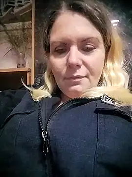 Lana-murr online show from 12/20/25, 12:07