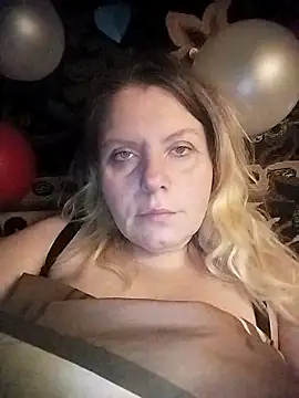 Lana-murr online show from 02/15/26, 04:58