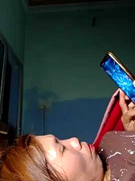 bella-la online show from 02/12/26, 01:06