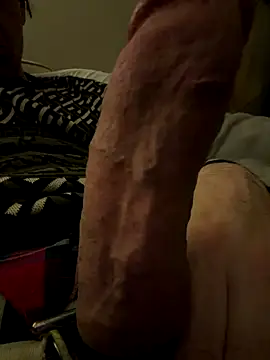 Snapshot of snake645464 chatting on 11/01/25, 10:28 snake645464 online show from 11/01/25, 10:28