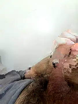 Snapshot of snake645464 chatting on 11/11/25, 07:58 snake645464 online show from 11/11/25, 07:58