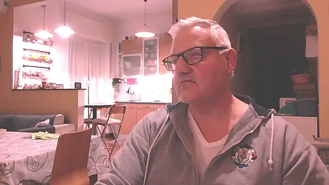 Diegoriv71 online show from 04/03/26, 09:57