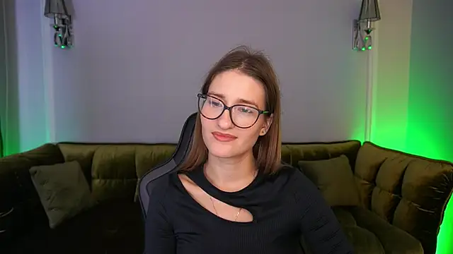 Snapshot of NaughtyNurseVibe chatting on 10/31/25, 07:20 NaughtyNurseVibe online show from 10/31/25, 07:20