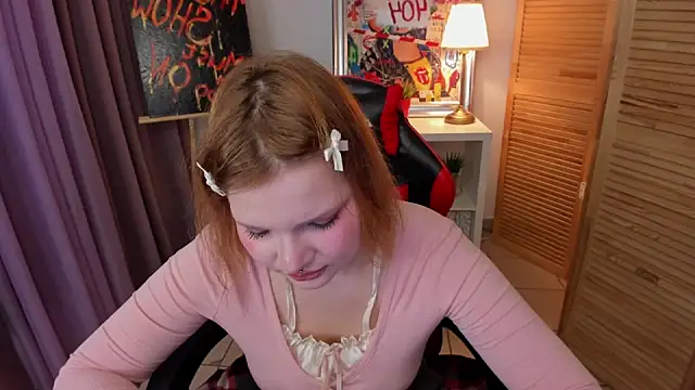 babyyullii online show from 11/03/25, 08:37